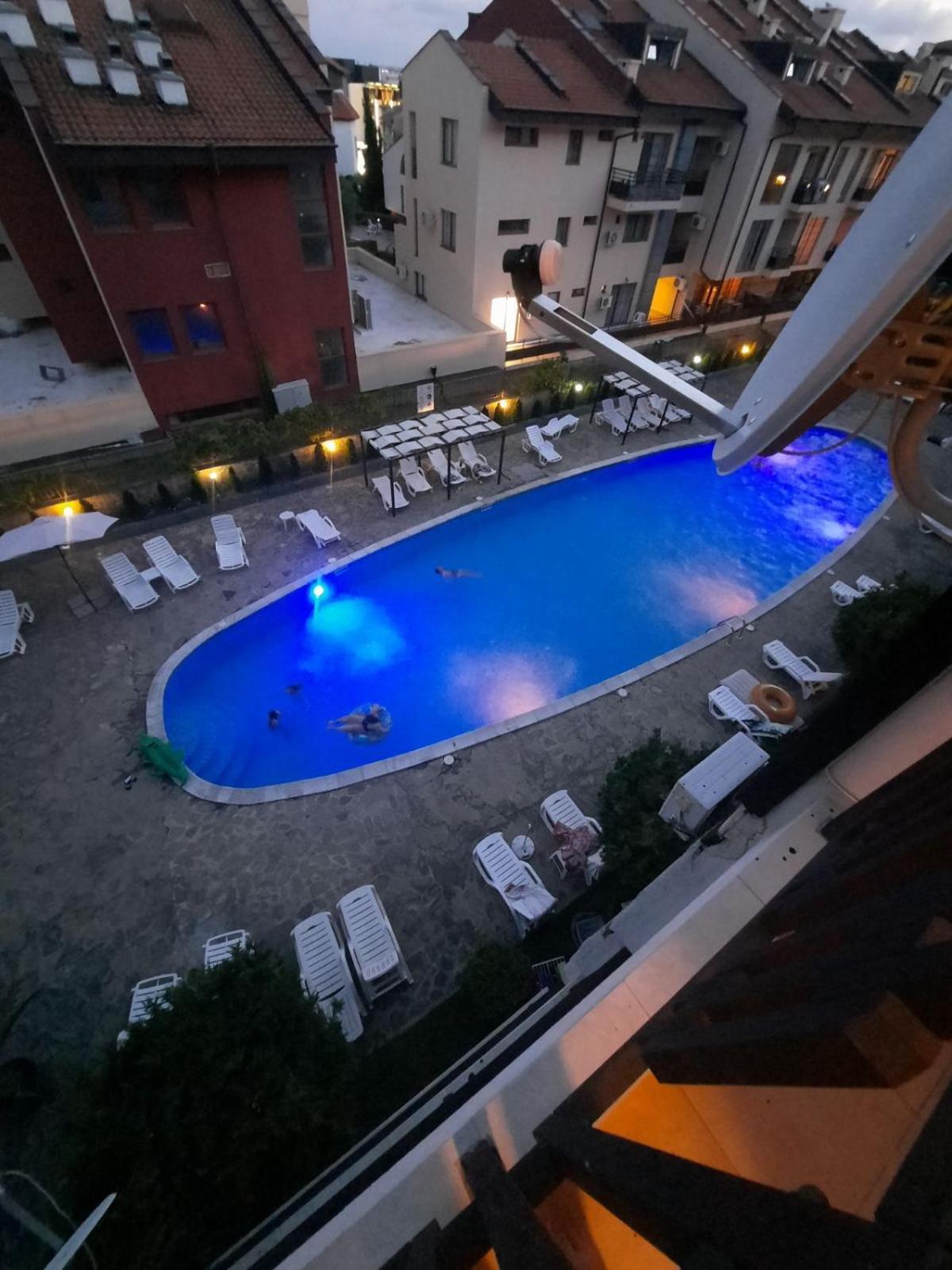 Апатаменти За Гости Sunshine И Glory Apartment สวิติ วลัส ภายนอก รูปภาพ