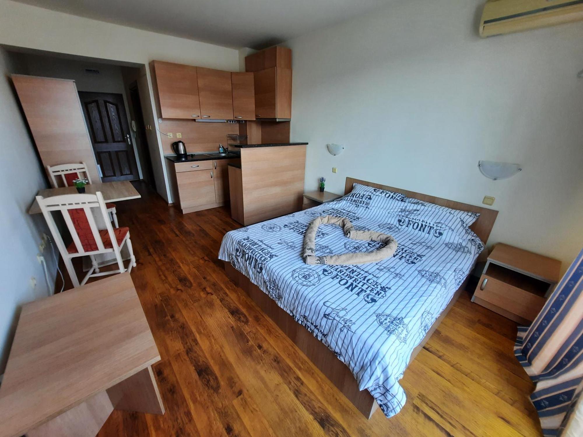 Апатаменти За Гости Sunshine И Glory Apartment สวิติ วลัส ภายนอก รูปภาพ