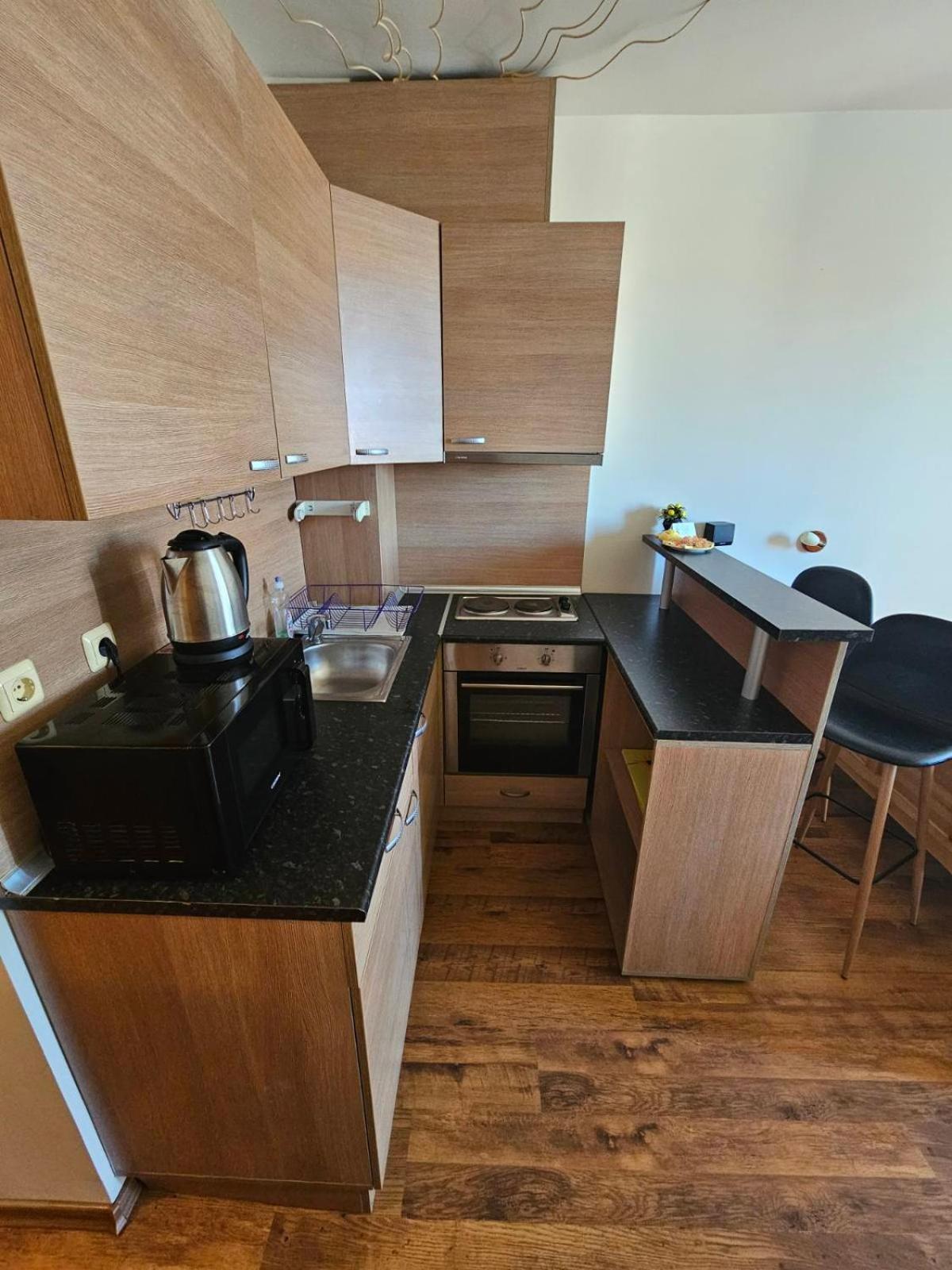 Апатаменти За Гости Sunshine И Glory Apartment สวิติ วลัส ภายนอก รูปภาพ