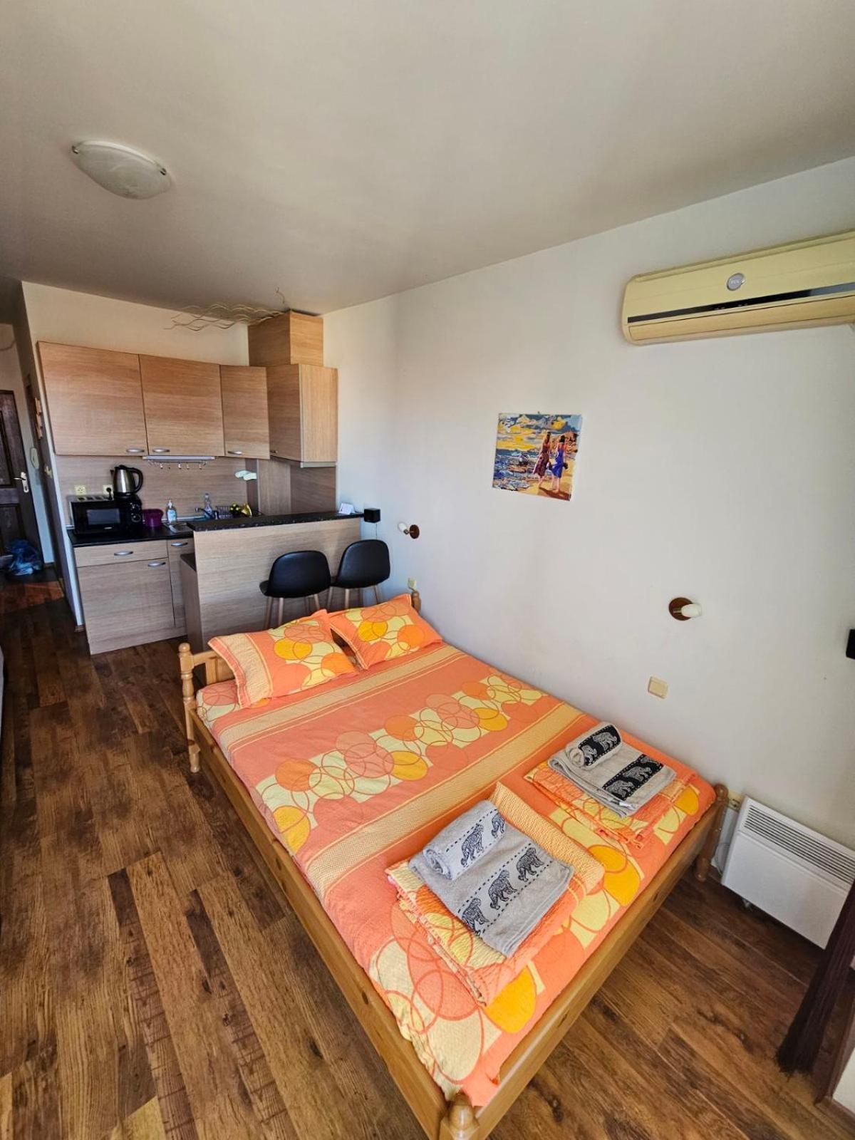 Апатаменти За Гости Sunshine И Glory Apartment สวิติ วลัส ภายนอก รูปภาพ