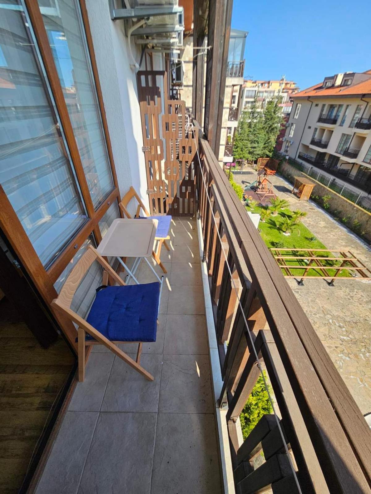 Апатаменти За Гости Sunshine И Glory Apartment สวิติ วลัส ภายนอก รูปภาพ